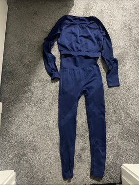 Seamless Navy Ribbed High-Waist Leggings & Crop Top Set